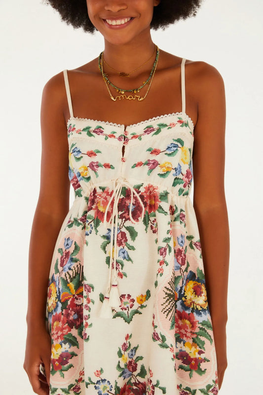 Vestido Curto Estampado Tapete De Flor