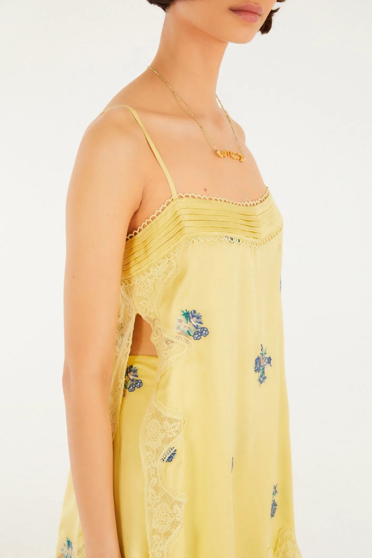 FARM Rio | Blusa Artesanal Floral Leni