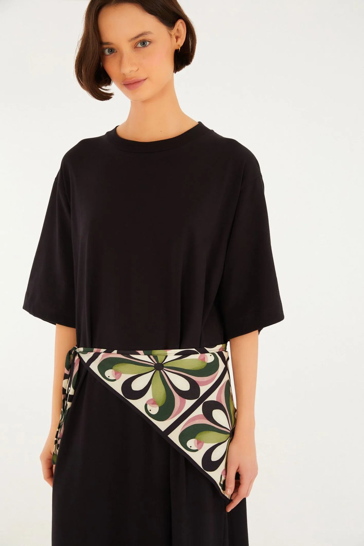 FARM Rio |Vestido Longo Estampado Lenço Ararinha