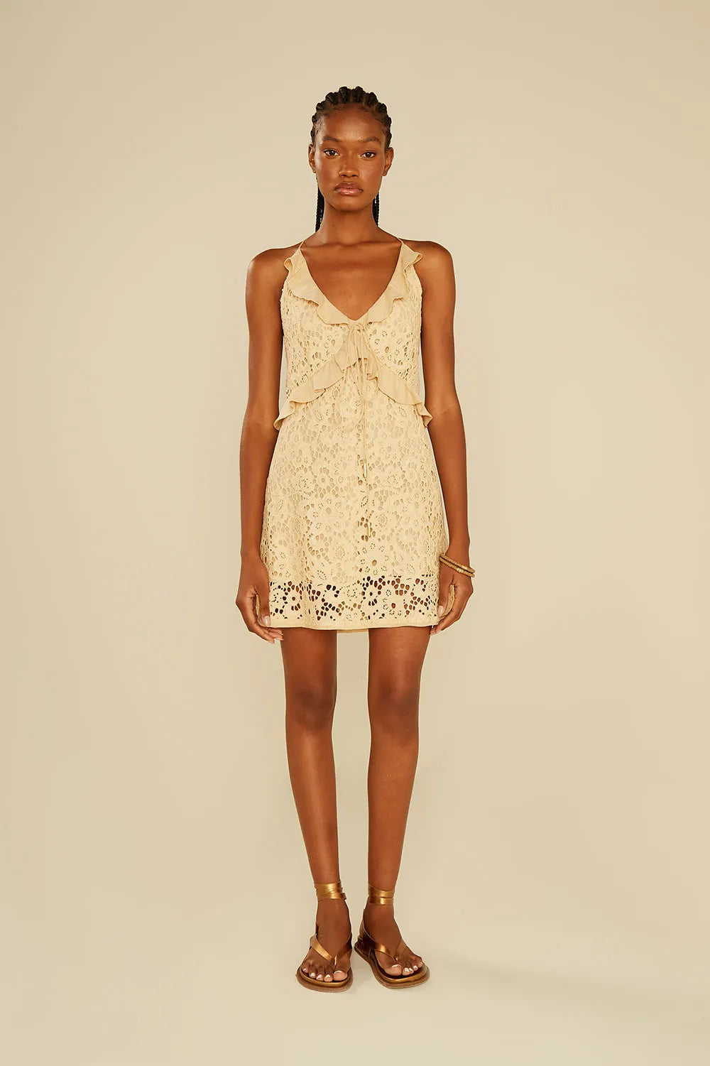 Vestido curto renda - bege ambar