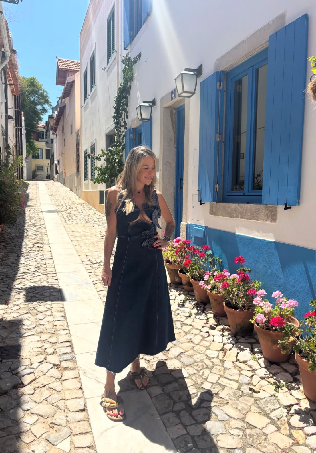 Vestido Jeans 3D Flower Cut-Out